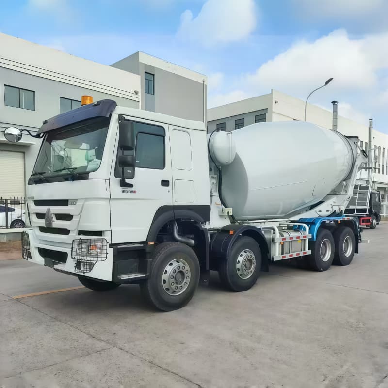 HOWO Concrete Mixer Truck 380HP 8x4 For Sale , New/Used