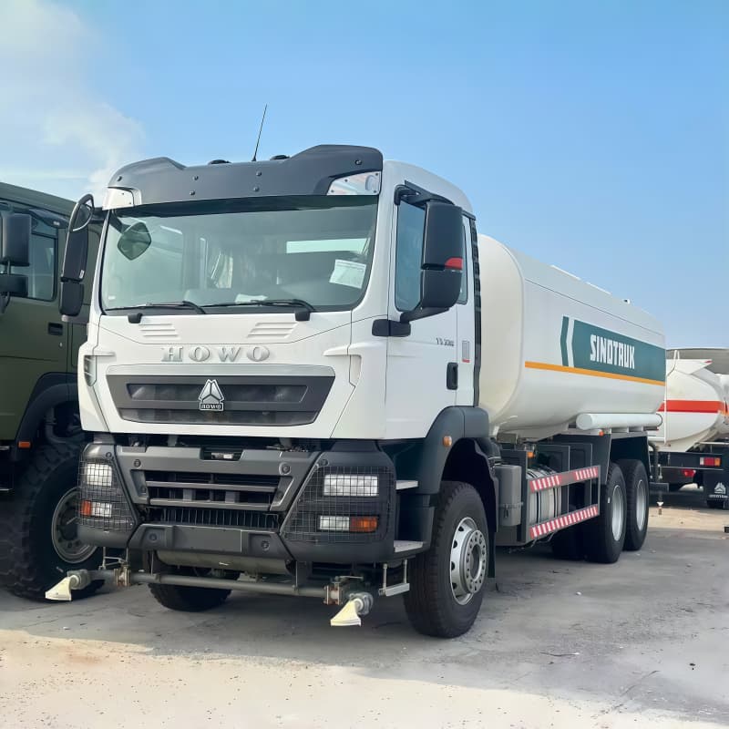 HOWO TX Water Tanker Truck 330HP 380HP 6x4 For Sale , New/Used