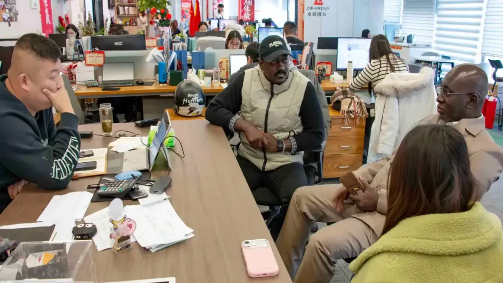 Strategic Fleet Expansion: 10 Units of SINOTRUK HOWO Tractor Trucks and Dump Semi-Trailers Delivered to West Africa